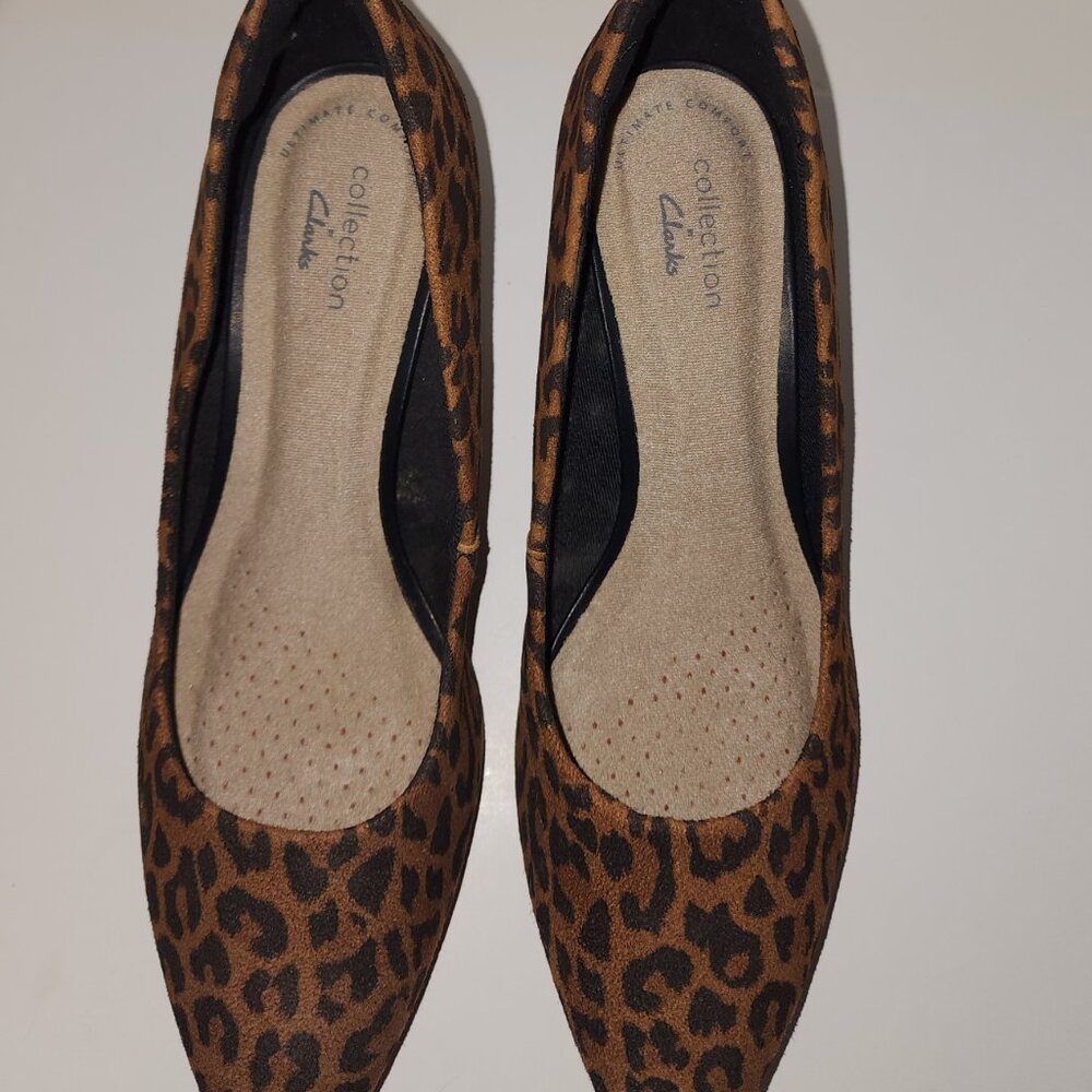 Clarks Collections 6 Wide Women's Leather Pumps Leopard Print Linvale Jerica NIB - Picture 3 of 10